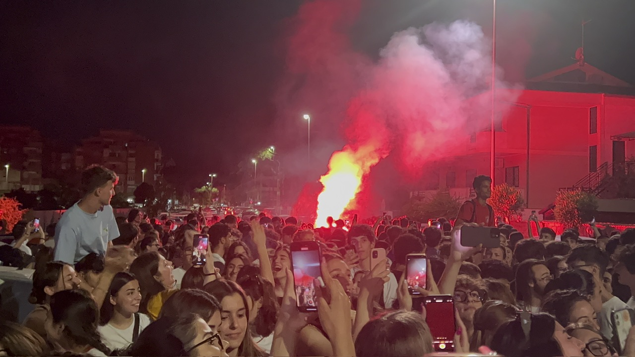 A Ostia anche questanno tutti insieme per la notte prima degli esami